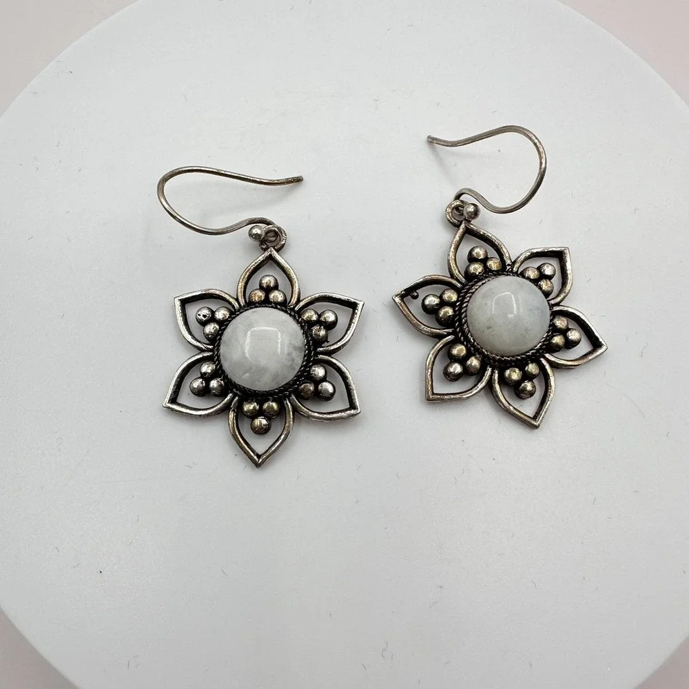 Vintage 90s Silver Tone Moonstone Floral Dangle Earrings Women's Classic Jewelry